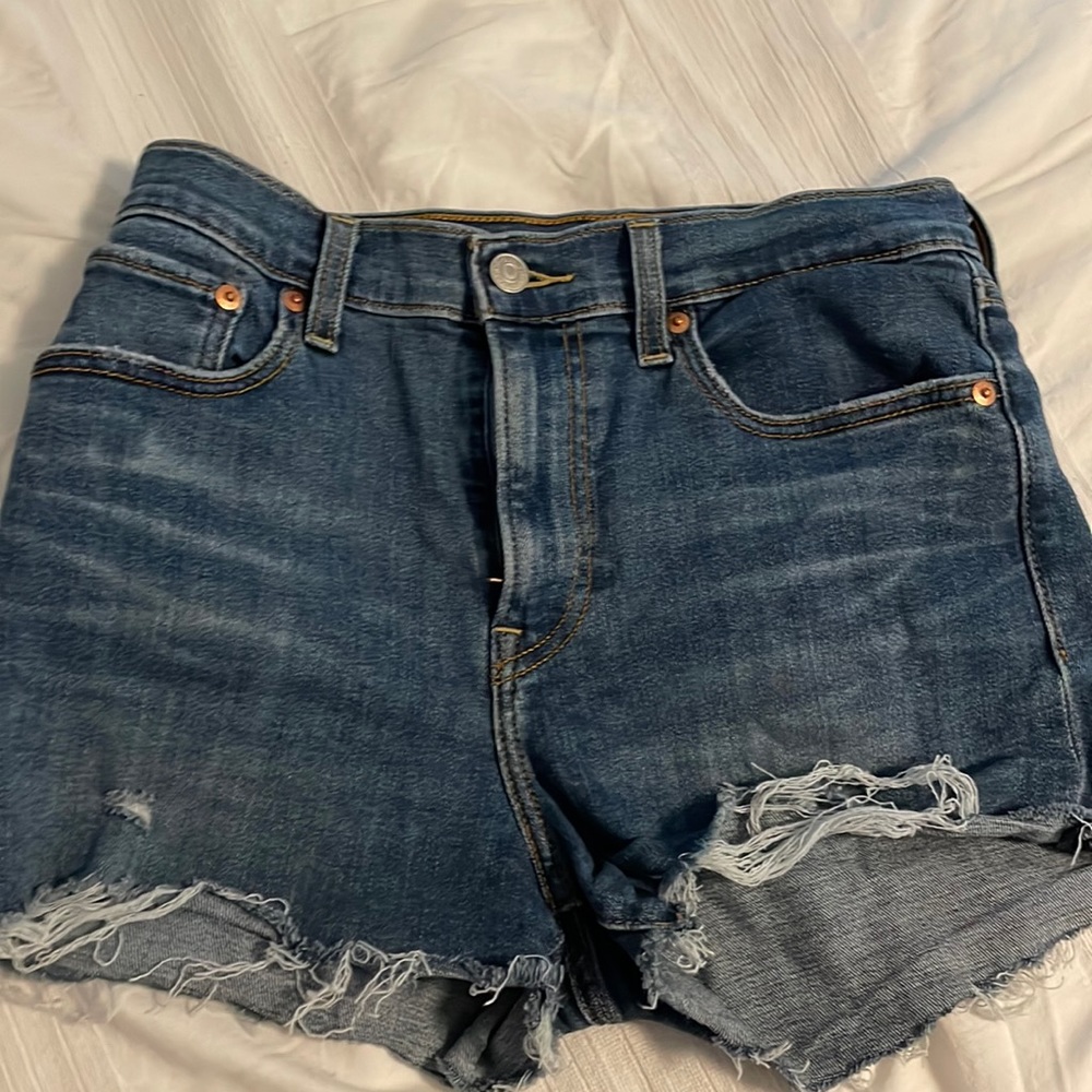 levi’s jean shirt size 27